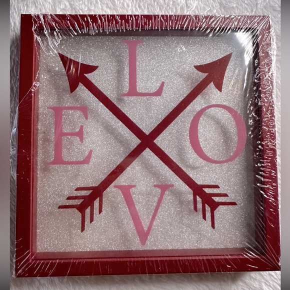 Other - 💘Love Frame decor